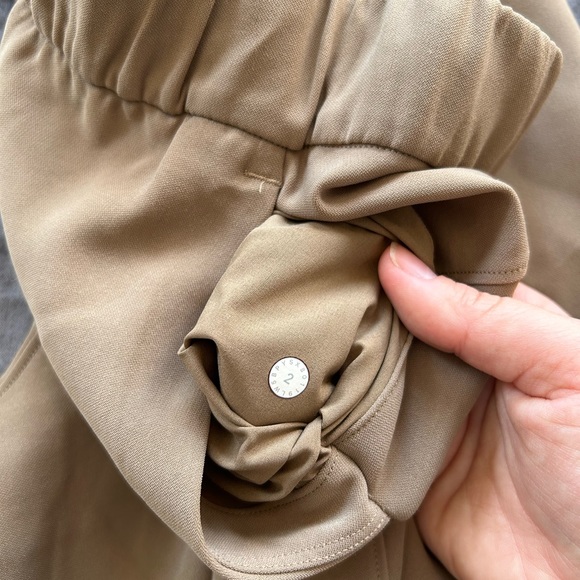 Lululemon On the Fly wide leg pant - Picture 4 of 4